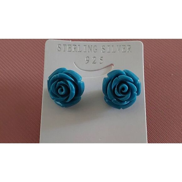 New~Detailed Turquoise Blue Ceramic Rose Stud Earrings .925 Sterling Silver - Picture 1 of 2